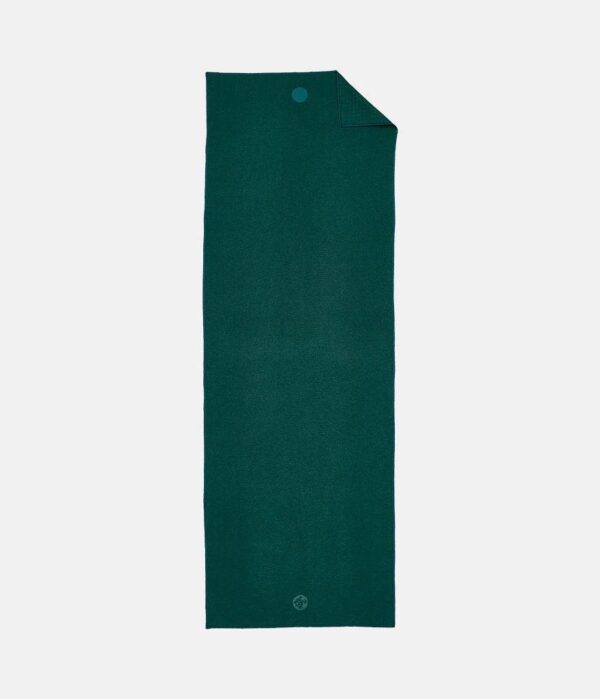 Manduka Yogitoes Premium csúszásmentes jógatörölköző 180 x 61 cm Szín: Mélytengeri