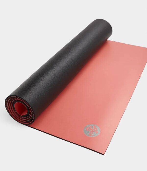 Manduka GRP® ADAPT YOGA MAT csúszásgátló PU felületű gumi jógaszőnyeg 180 x 66 cm x 5 mm Szín: Deep Coral