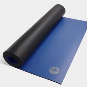 Manduka GRP® ADAPT YOGA MAT csúszásgátló PU felületű gumi jógaszőnyeg 180 x 66 cm x 5 mm Szín: Kék