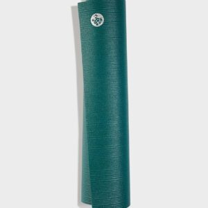 Manduka Prolite® Mat mélytengeri zöld jógaszőnyeg 180 x 61 cm x 4,7 mm Farba: Tmavozelená