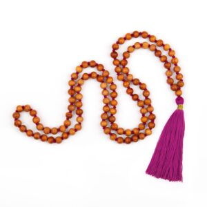 Bodhi Yoga Bodhi Mala nyaklánc szantálfa illattal és színes bojttal 108 gyönggyel Szín: Padlizsán