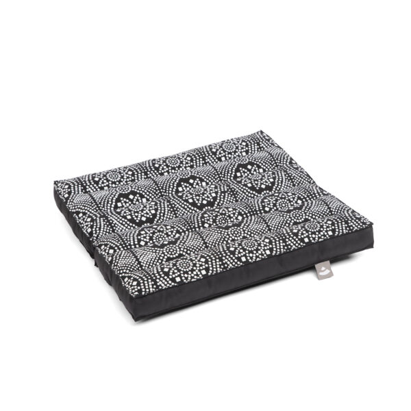 Bodhi Yoga Bodhi Maharaja összecsukható utazási meditációs párna 38 x 38 x 4 cm Szín: Fekete-fehér