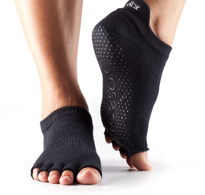 Toesox Halftoe Low rise Grip csúszásgátló fekete zokni (Black) Méret: L 43-45