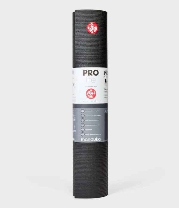 Manduka Prolite® Mat Long & Wide Black fekete jógaszőnyeg 200 x 76 cm x 4,7 mm