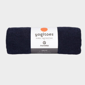 MANDUKA yogitoes® kis jóga kéztörlő - Midnight (sötétkék) 61 x 41 cm