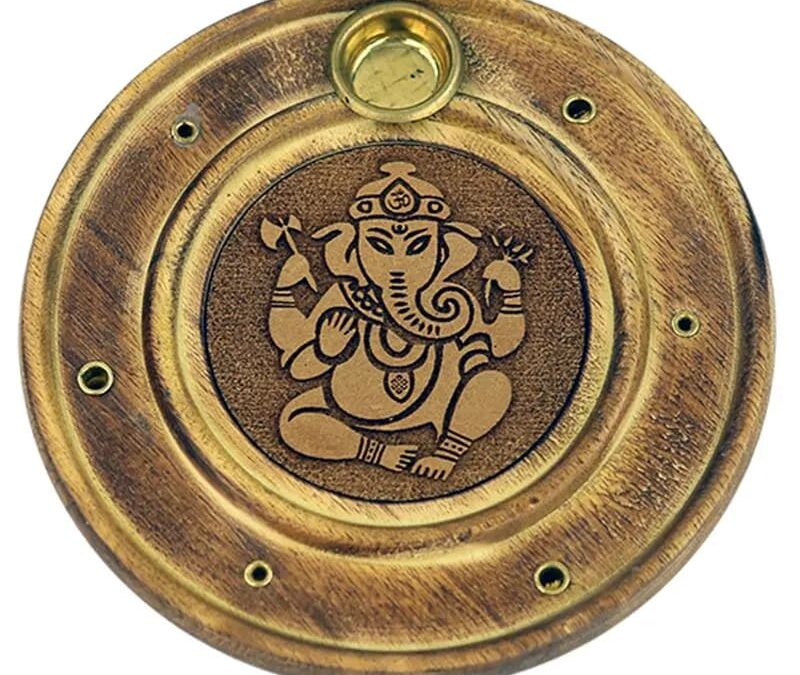Phoenix Import Phoenix állvány különböző vastagságú füstölőkhöz, kerek, fa 9,5 cm Típus: Ganesha