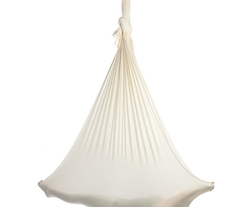 Aerialsilks Aerial Yoga Natura Yoga Hammock hálókészlet Fly jógához és Aerial jógához – 5 m Szín: Bézs
