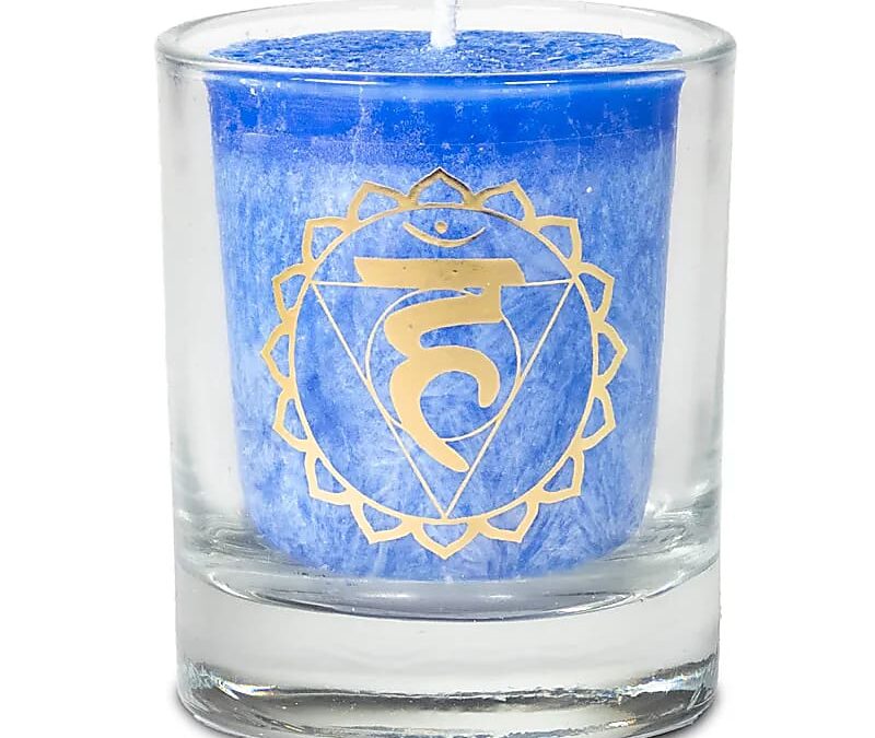 Phoenix Import Phoenix Chakra fogadalmi gyertya illóolajokkal 1 db Szín: 5. csakra – kék