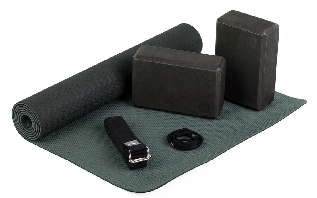 Bodhi Yoga Bodhi jógakészlet kezdőknek fekete – matt 183 cm x 60 cm x 5 mm, edzőpánt, 2 blokk