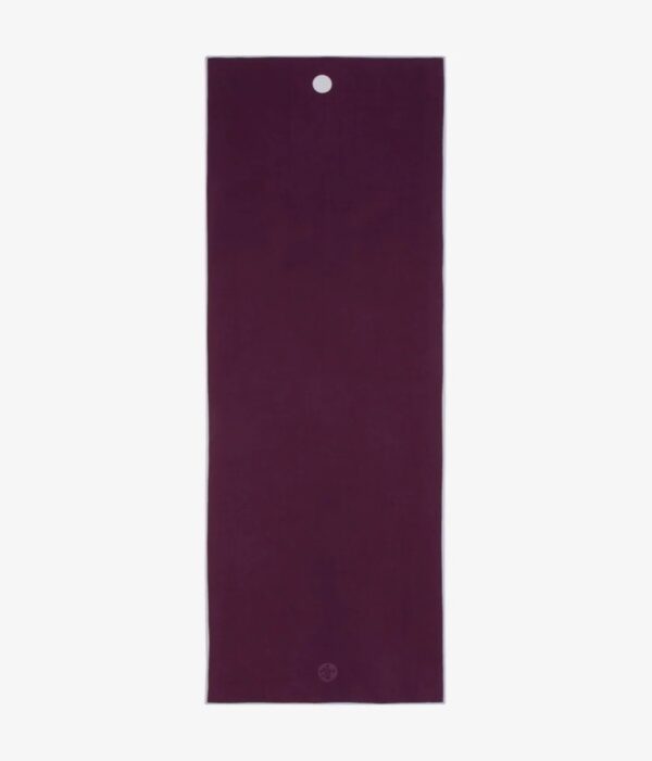 Manduka Yogitoes Premium csúszásmentes jógatörölköző 180 x 61 cm Szín: Indulge (lila)