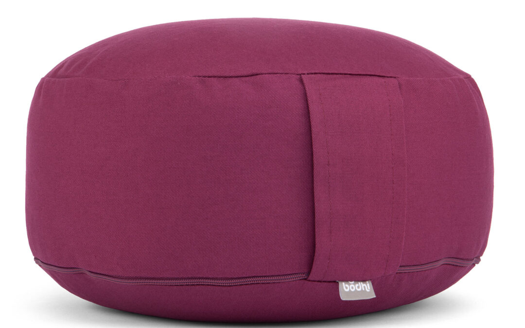 Bodhi Yoga Bodhi meditációs párna RONDO ECO 32 x 20 cm-es tönköly töltelékkel Szín: Padlizsán