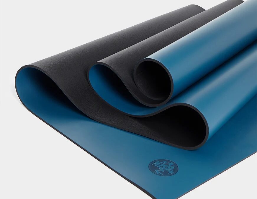 Manduka GRP® ADAPT YOGA MAT csúszásgátló PU felületű gumi jógaszőnyeg 180 x 66 cm x 5 mm Szín: Marina