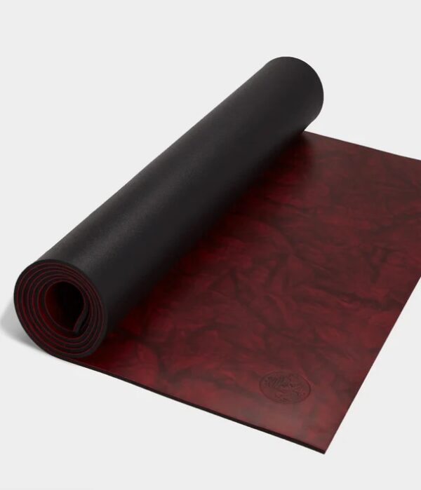 Manduka GRP® ADAPT YOGA MAT csúszásgátló PU felületű gumi jógaszőnyeg 180 x 66 cm x 5 mm Szín: Vulcan Marbled