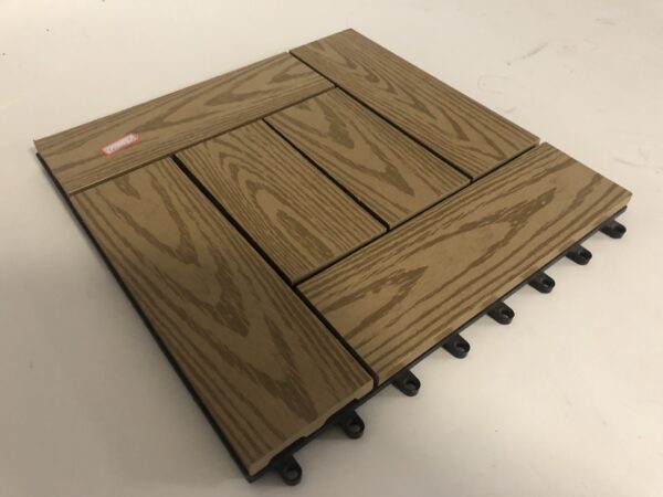 WPC padlóburkolat - 6 léces - 30 x 30 cm - világosbarna, famintás - 11 db / csomag